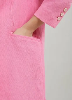 Coat W. Structure