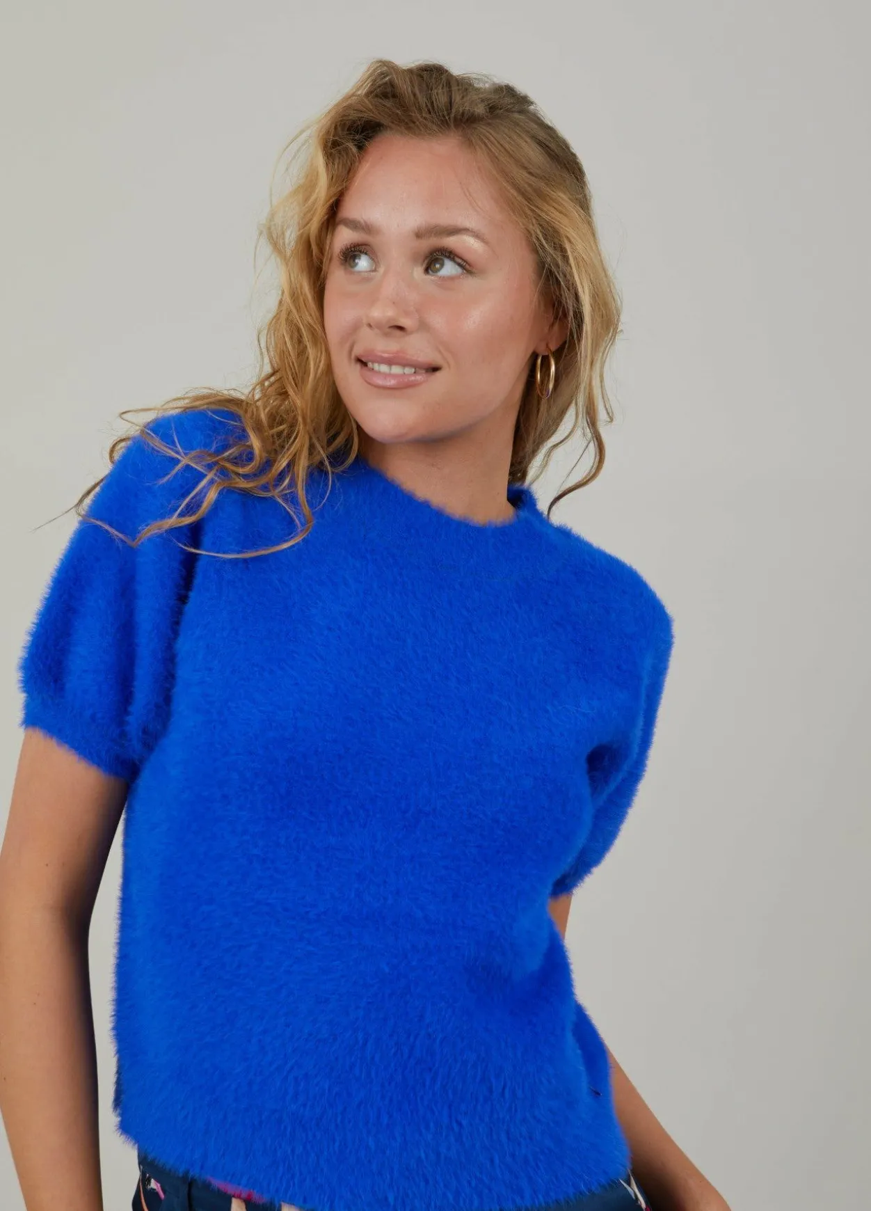 Fluffy Knit With Short Sleeves