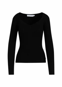 Knit With Heart Shape Neck