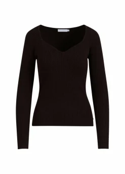 Knit With Heart Shape Neck