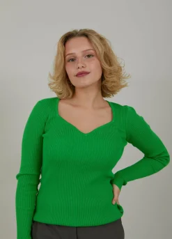 Knit With Heart Shape Neck