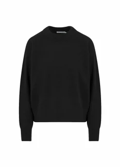 Knit With Round Neck