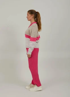 Knit With Stripe