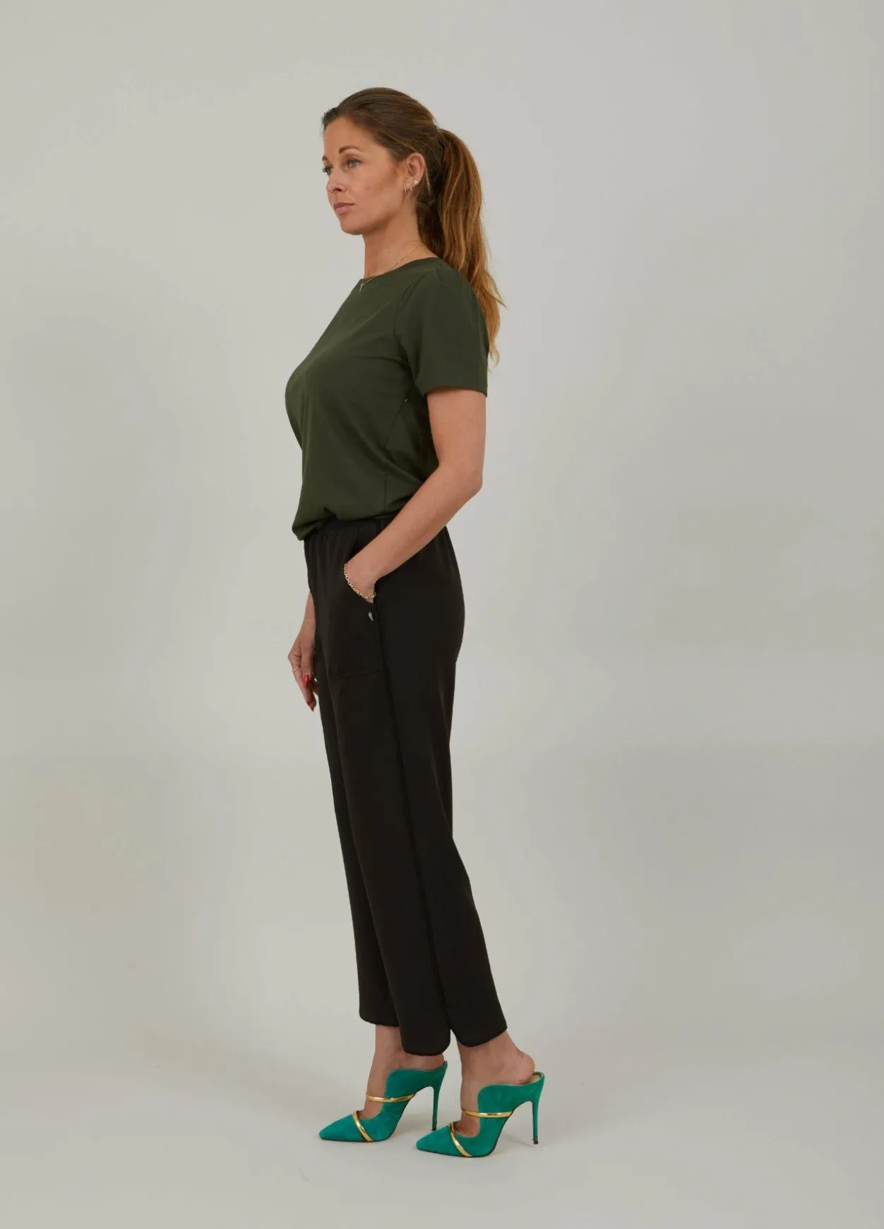Pants With Wide Legs