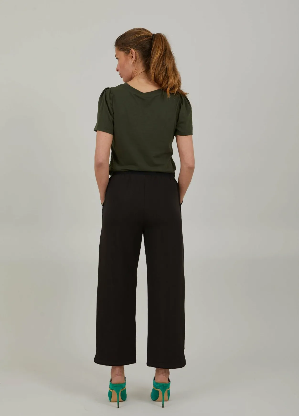 Pants With Wide Legs