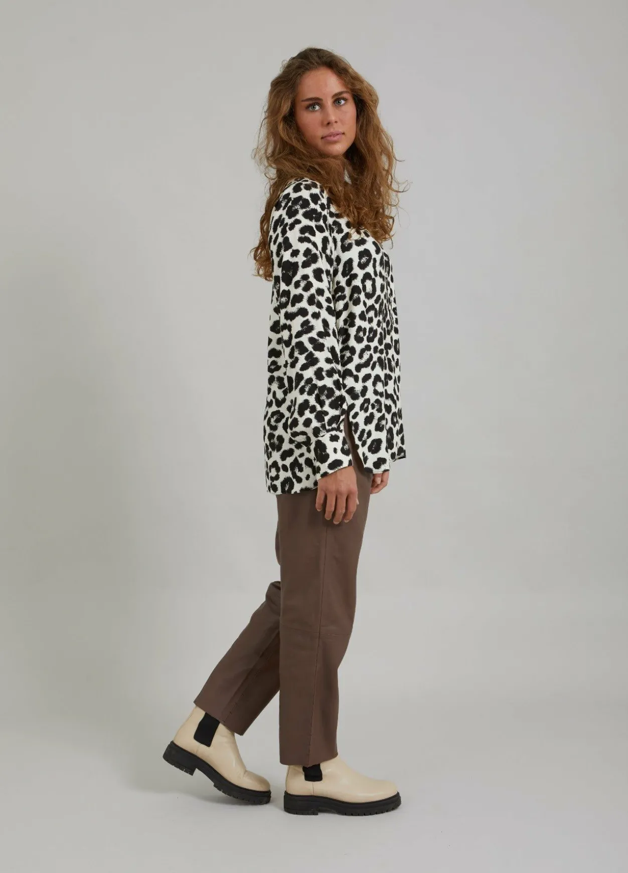 Shirt W. Leo Print