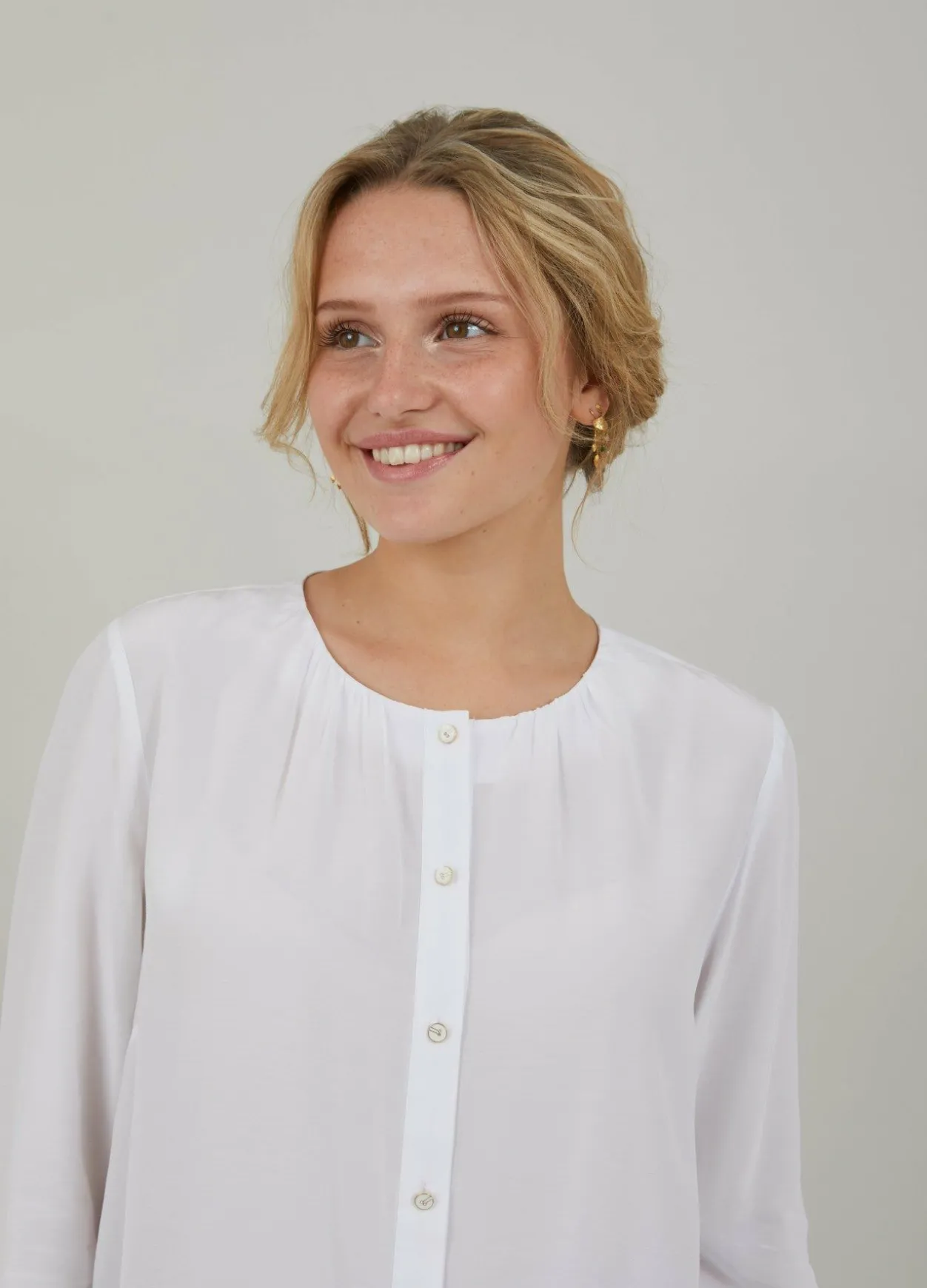 Shirt With Gatherings