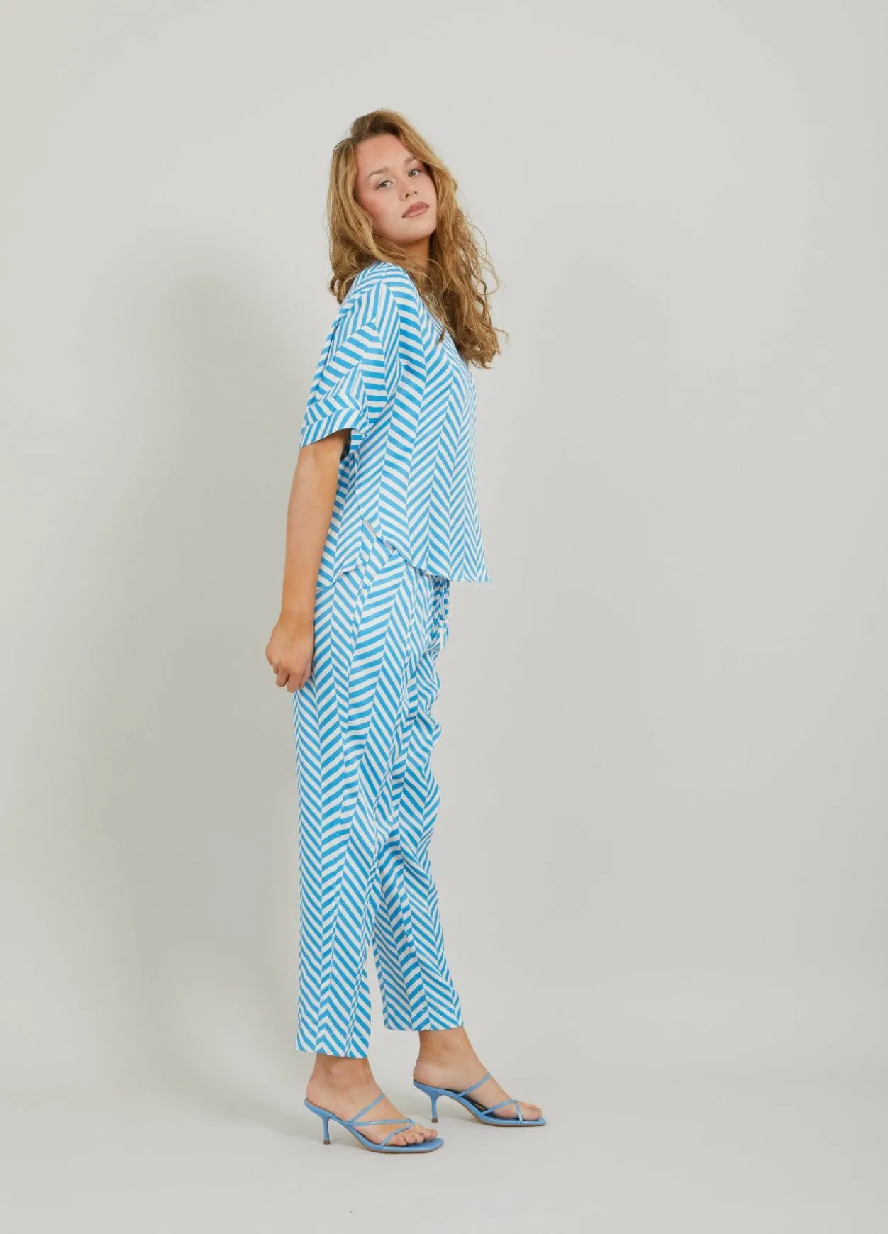 Top In Heringbone Print