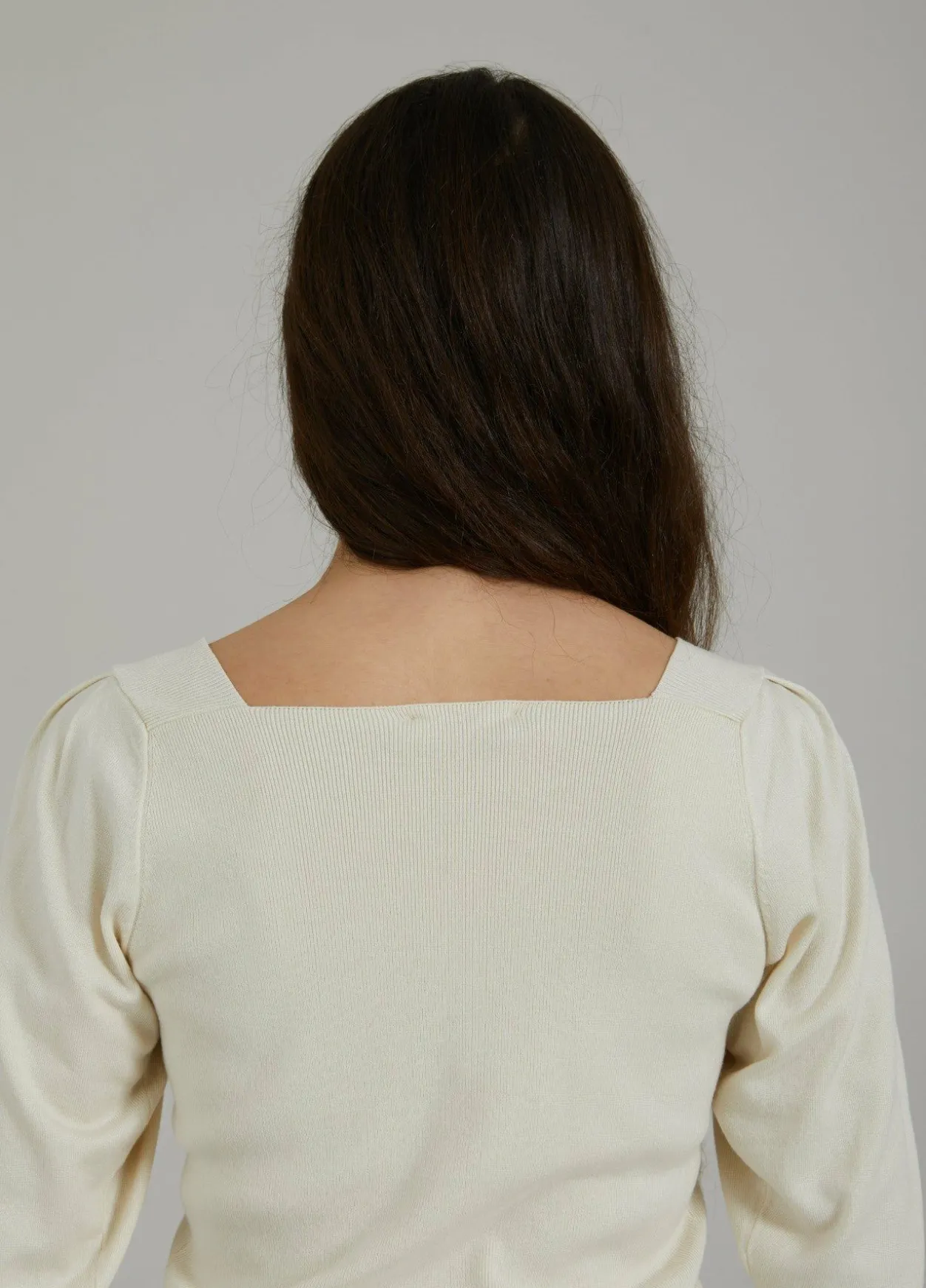 Top W. Squared Neck