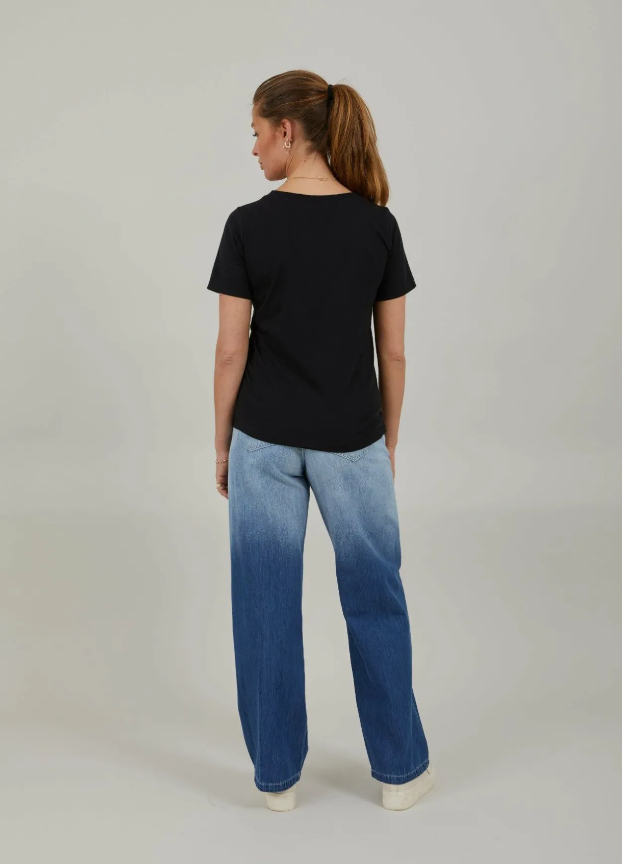 T-Shirt With Heart Lips Print