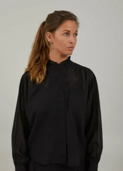 Wide Fit Shirt With Ruffels